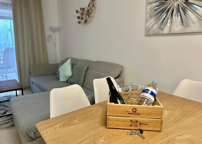 Capitain Jane's Beachside Haven شقة Acantilado de los Gigantes