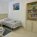 Capitain Jane's Beachside Haven Acantilado de los Gigantes