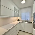Capitain Jane's Beachside Haven Apartamento