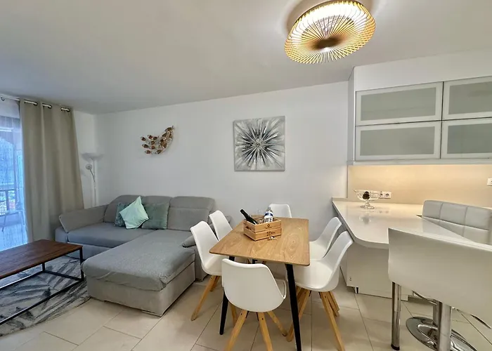 Capitain Jane's Beachside Haven Lägenhet