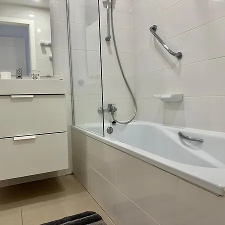 Capitain Jane's Beachside Haven Appartamento *