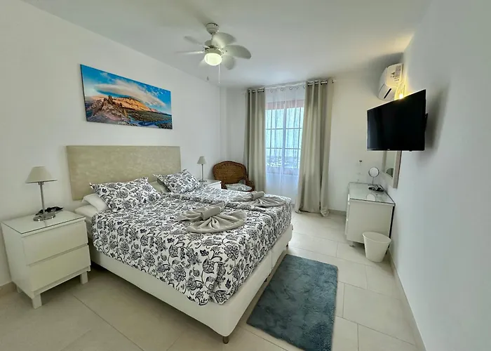 Capitain Jane's Beachside Haven Apartment